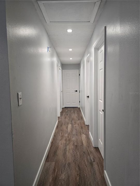 В аренду: $1,700 (4 спален, 1 ванн, 1269 Квадратных фут)