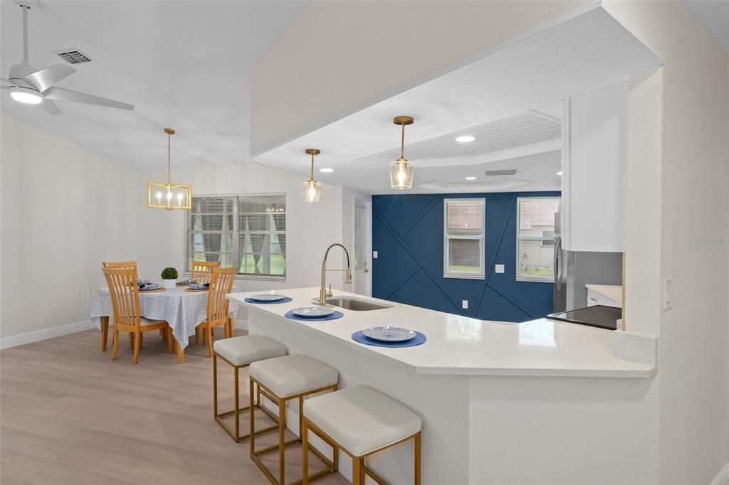 En Venta: $329,000 (2 camas, 2 baños, 1388 Pies cuadrados)