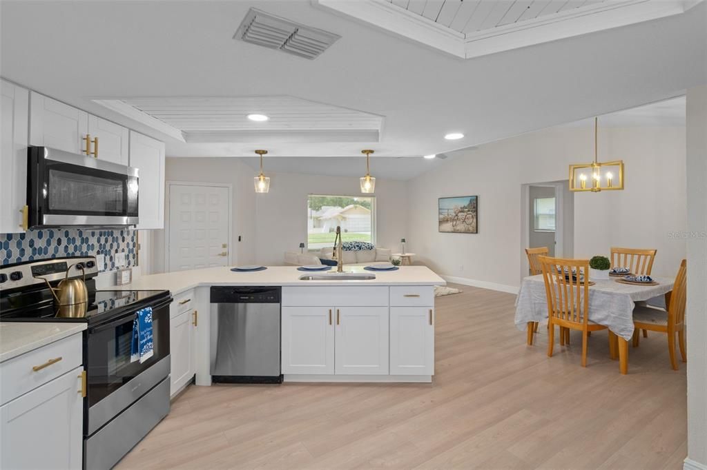 En Venta: $329,000 (2 camas, 2 baños, 1388 Pies cuadrados)