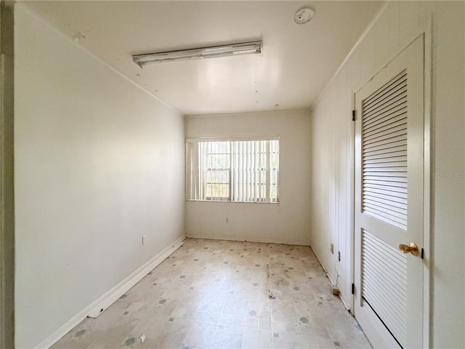 Active With Contract: $345,000 (4 beds, 3 baths, 3613 Square Feet)