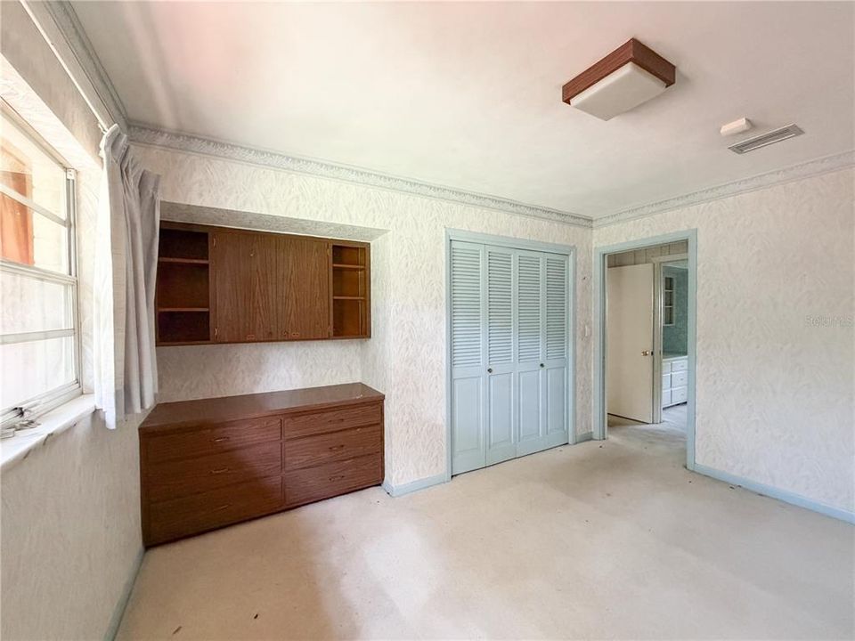 En Venta: $446,000 (4 camas, 3 baños, 3613 Pies cuadrados)
