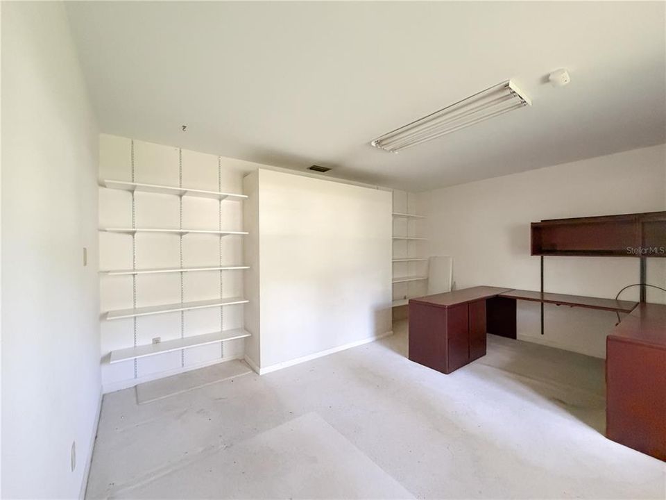 En Venta: $446,000 (4 camas, 3 baños, 3613 Pies cuadrados)