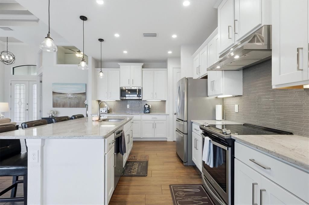 Activo con contrato: $750,000 (3 camas, 2 baños, 2098 Pies cuadrados)