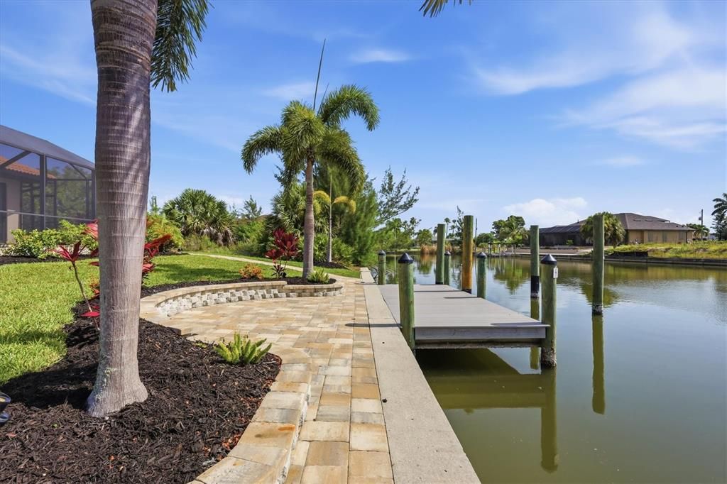 Activo con contrato: $750,000 (3 camas, 2 baños, 2098 Pies cuadrados)