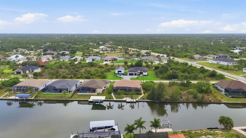 Activo con contrato: $750,000 (3 camas, 2 baños, 2098 Pies cuadrados)