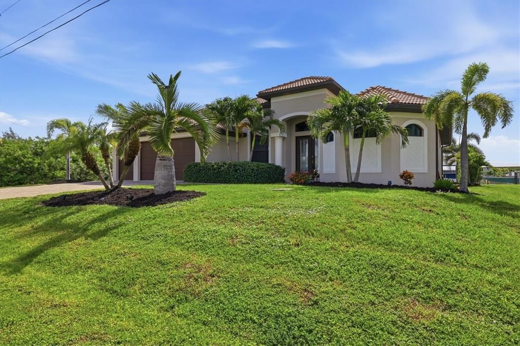 Activo con contrato: $750,000 (3 camas, 2 baños, 2098 Pies cuadrados)