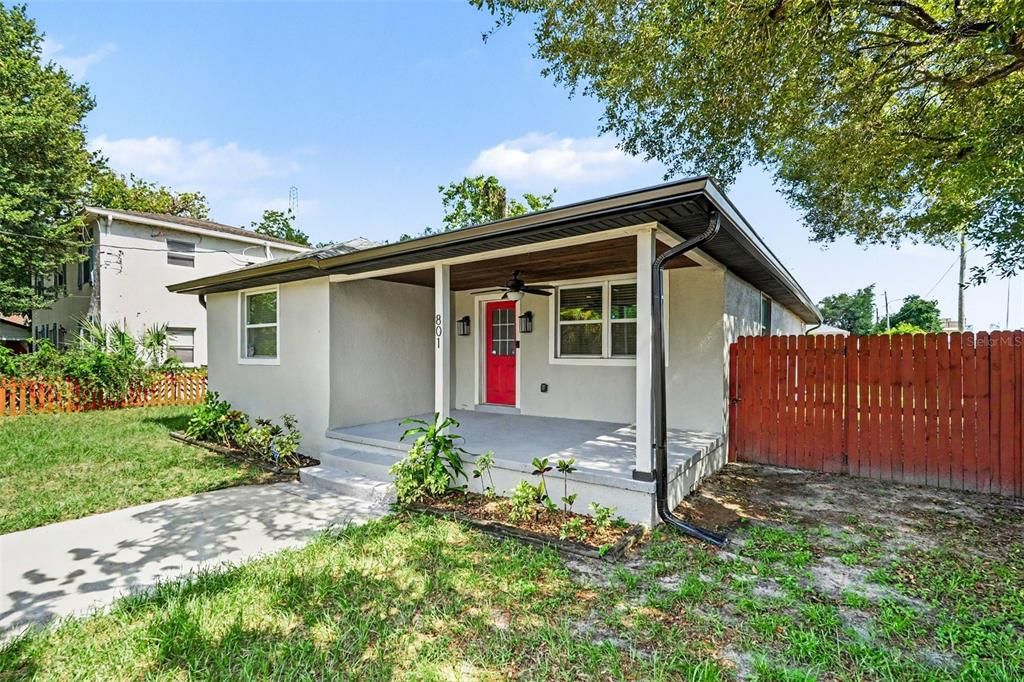 For Sale: $380,000 (3 beds, 3 baths, 1558 Square Feet)