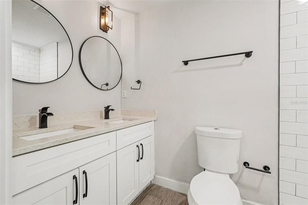 For Sale: $380,000 (3 beds, 3 baths, 1558 Square Feet)