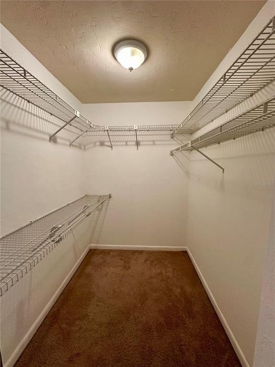 En Renta: $2,600 (4 camas, 3 baños, 1806 Pies cuadrados)