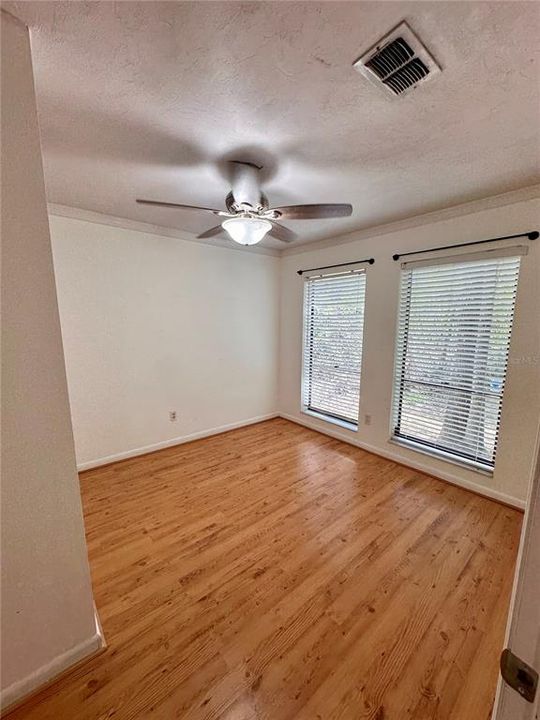 En Renta: $2,600 (4 camas, 3 baños, 1806 Pies cuadrados)