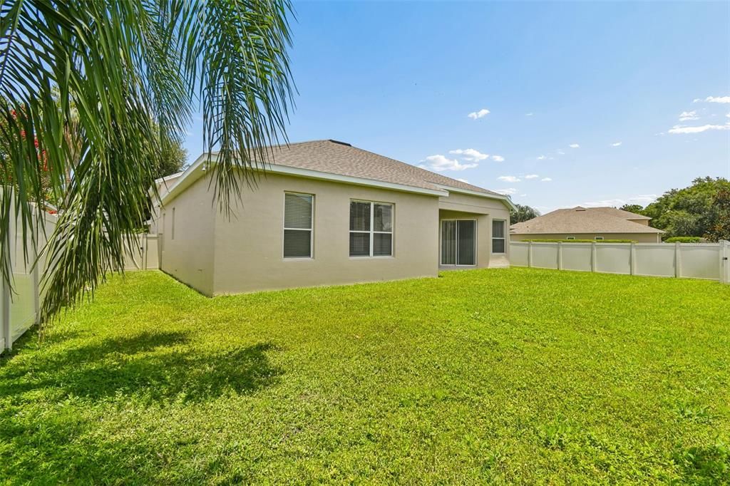 For Sale: $575,000 (4 beds, 3 baths, 2741 Square Feet)