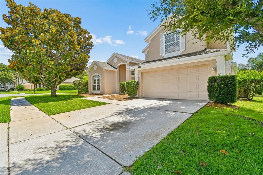 For Sale: $575,000 (4 beds, 3 baths, 2741 Square Feet)