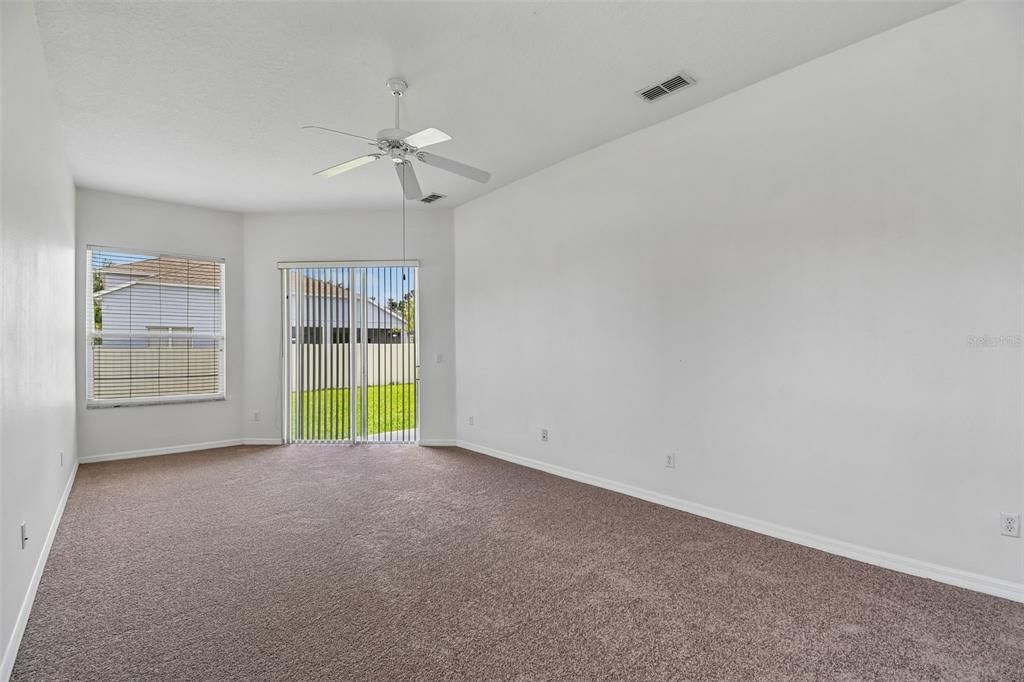 For Sale: $575,000 (4 beds, 3 baths, 2741 Square Feet)