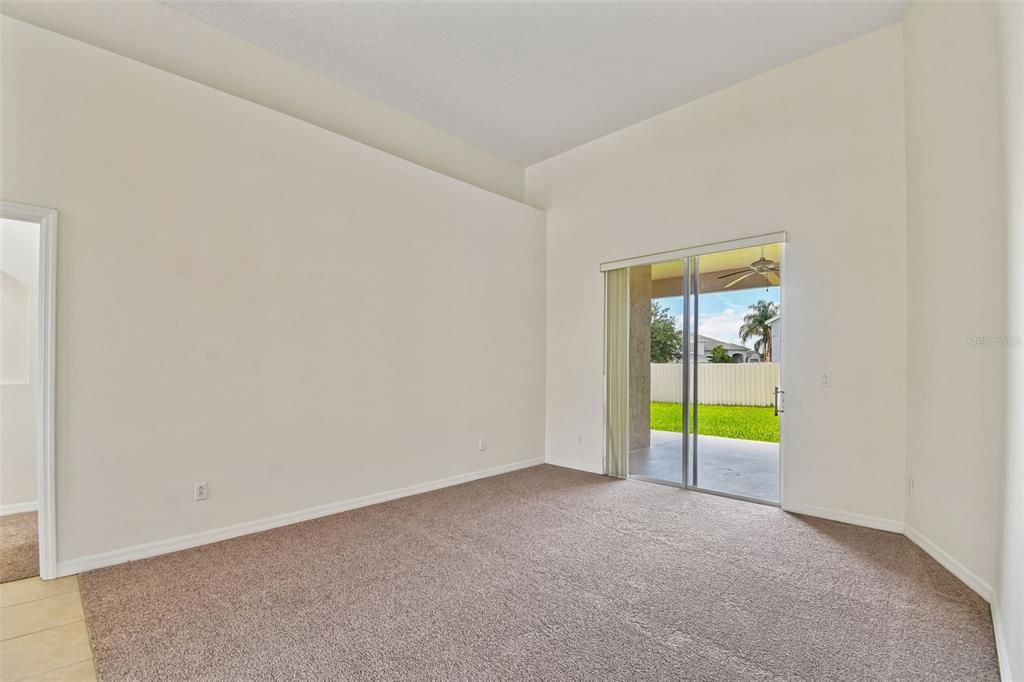 For Sale: $575,000 (4 beds, 3 baths, 2741 Square Feet)