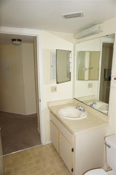 En Venta: $94,900 (2 camas, 2 baños, 840 Pies cuadrados)
