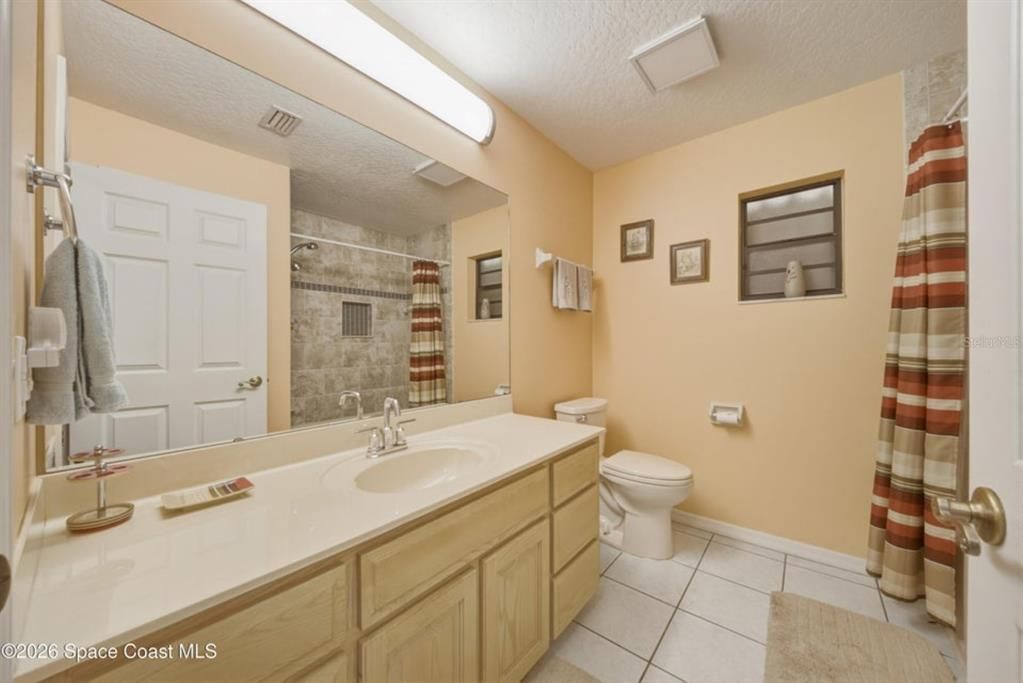 For Sale: $595,000 (3 beds, 3 baths, 2423 Square Feet)