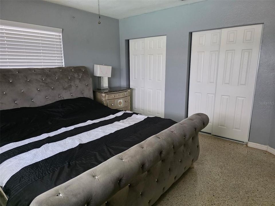 Activo con contrato: $3,200 (3 camas, 2 baños, 1897 Pies cuadrados)