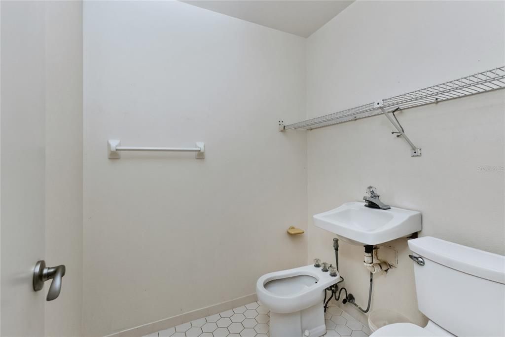 En Venta: $329,000 (3 camas, 2 baños, 1635 Pies cuadrados)