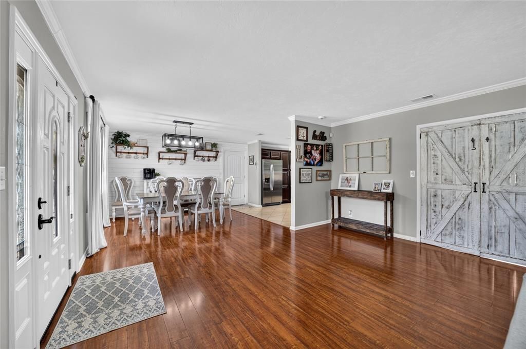 For Sale: $325,000 (3 beds, 2 baths, 2052 Square Feet)
