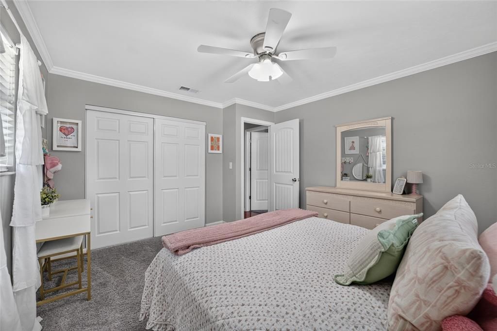 For Sale: $325,000 (3 beds, 2 baths, 2052 Square Feet)