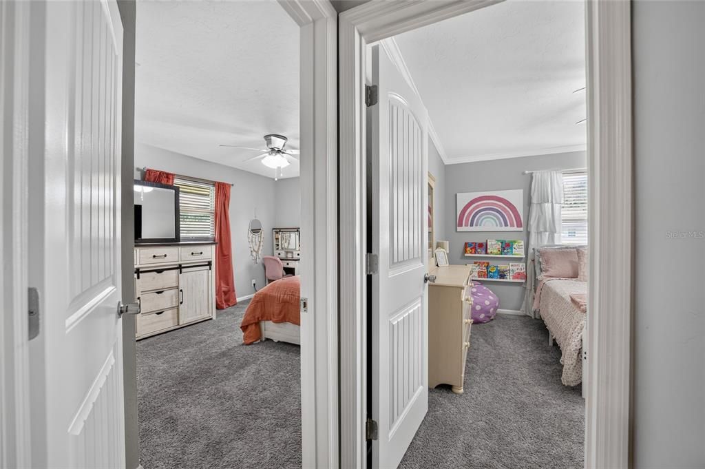 For Sale: $325,000 (3 beds, 2 baths, 2052 Square Feet)