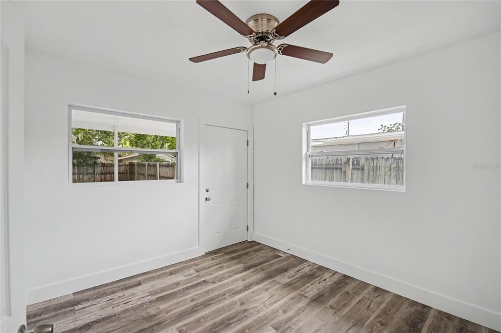 Activo con contrato: $299,900 (3 camas, 2 baños, 1158 Pies cuadrados)