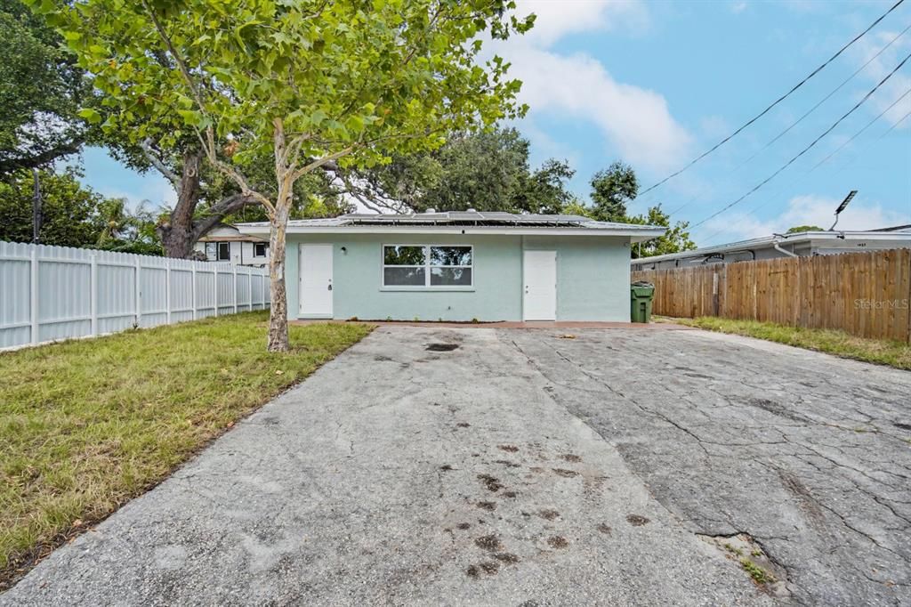 Activo con contrato: $299,900 (3 camas, 2 baños, 1158 Pies cuadrados)