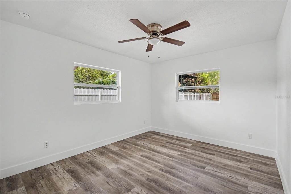 Activo con contrato: $299,900 (3 camas, 2 baños, 1158 Pies cuadrados)