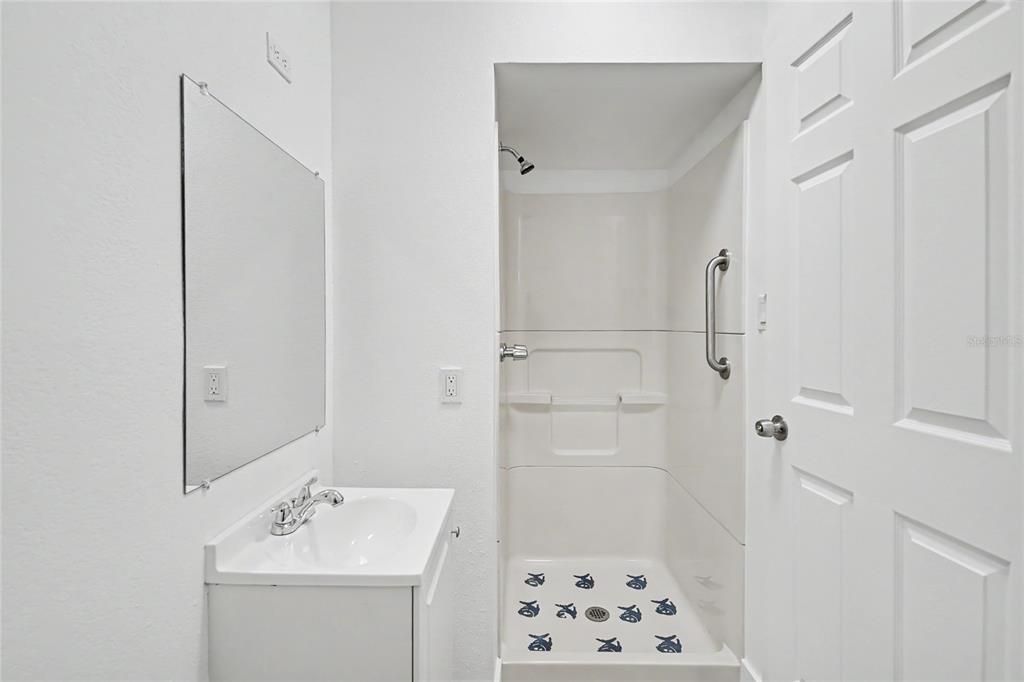 Activo con contrato: $299,900 (3 camas, 2 baños, 1158 Pies cuadrados)