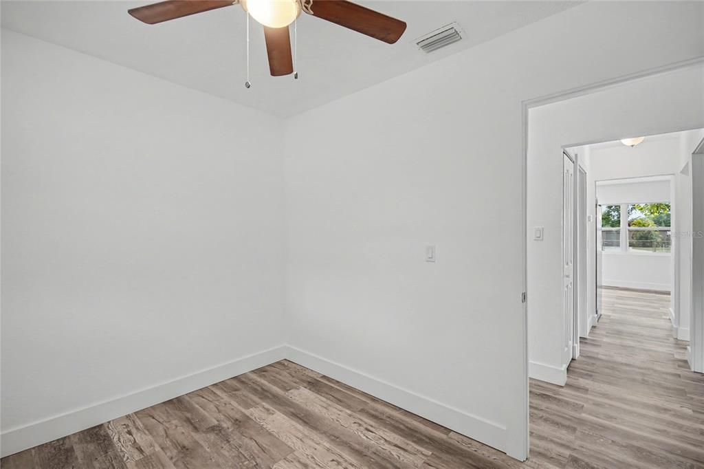 Activo con contrato: $299,900 (3 camas, 2 baños, 1158 Pies cuadrados)