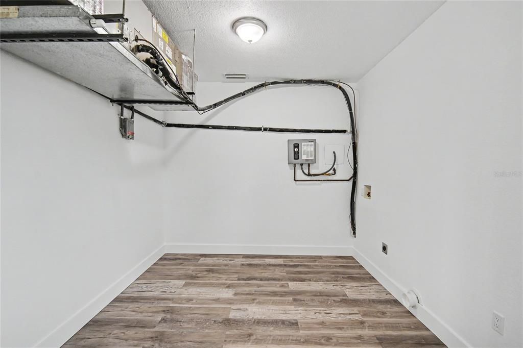 Activo con contrato: $299,900 (3 camas, 2 baños, 1158 Pies cuadrados)