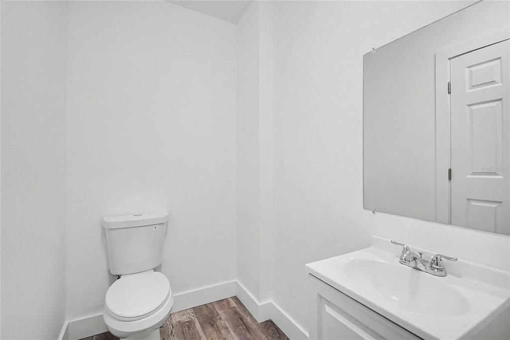 Activo con contrato: $299,900 (3 camas, 2 baños, 1158 Pies cuadrados)