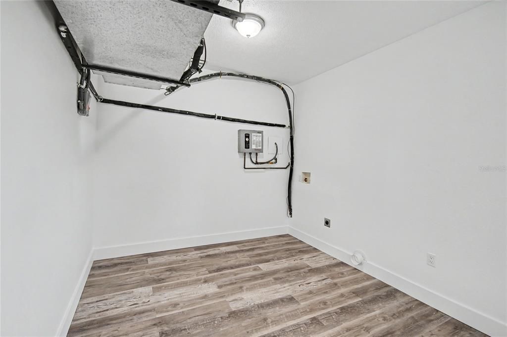 Activo con contrato: $299,900 (3 camas, 2 baños, 1158 Pies cuadrados)