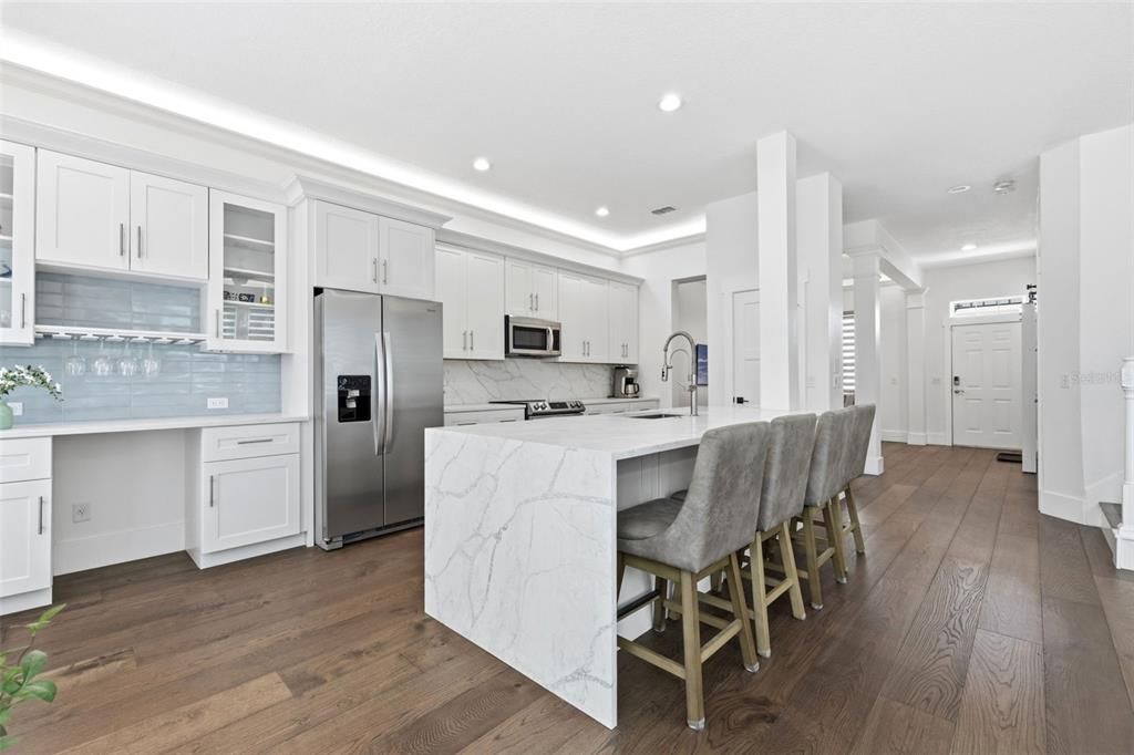 En Venta: $940,000 (4 camas, 3 baños, 2035 Pies cuadrados)