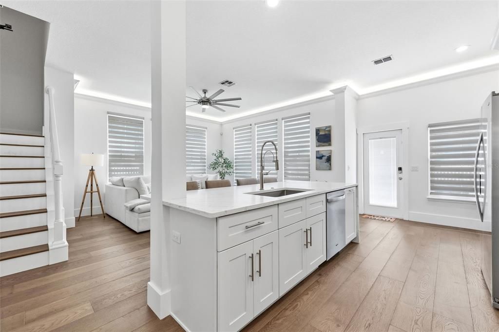 En Venta: $940,000 (4 camas, 3 baños, 2035 Pies cuadrados)