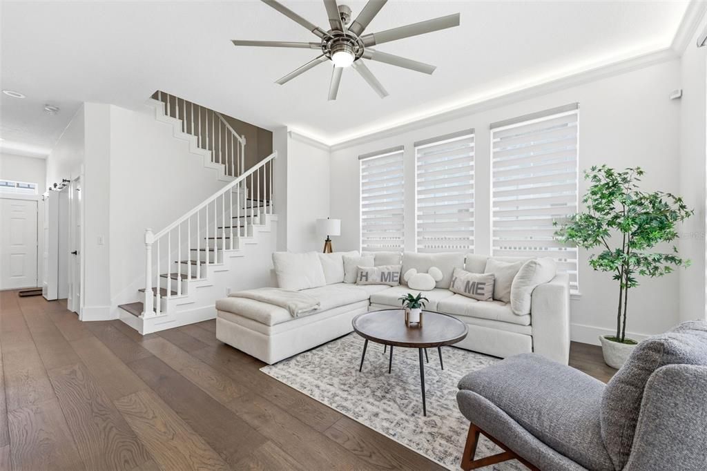 En Venta: $940,000 (4 camas, 3 baños, 2035 Pies cuadrados)