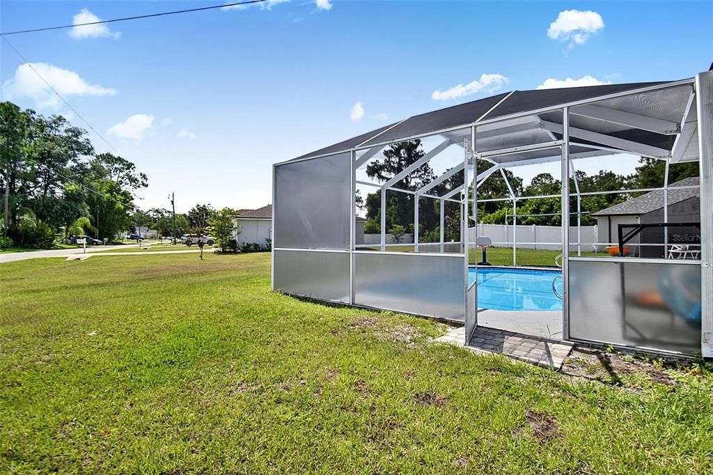 For Sale: $365,000 (3 beds, 2 baths, 1422 Square Feet)