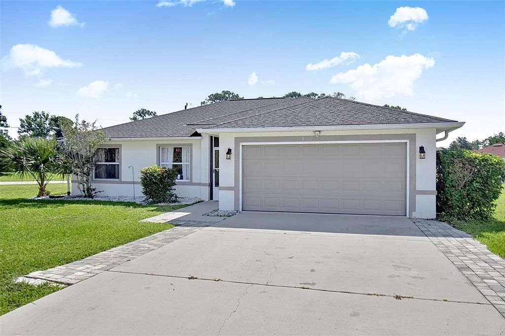 For Sale: $365,000 (3 beds, 2 baths, 1422 Square Feet)