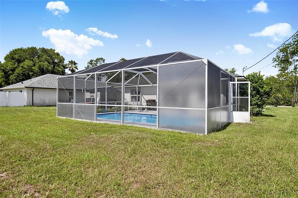 For Sale: $365,000 (3 beds, 2 baths, 1422 Square Feet)