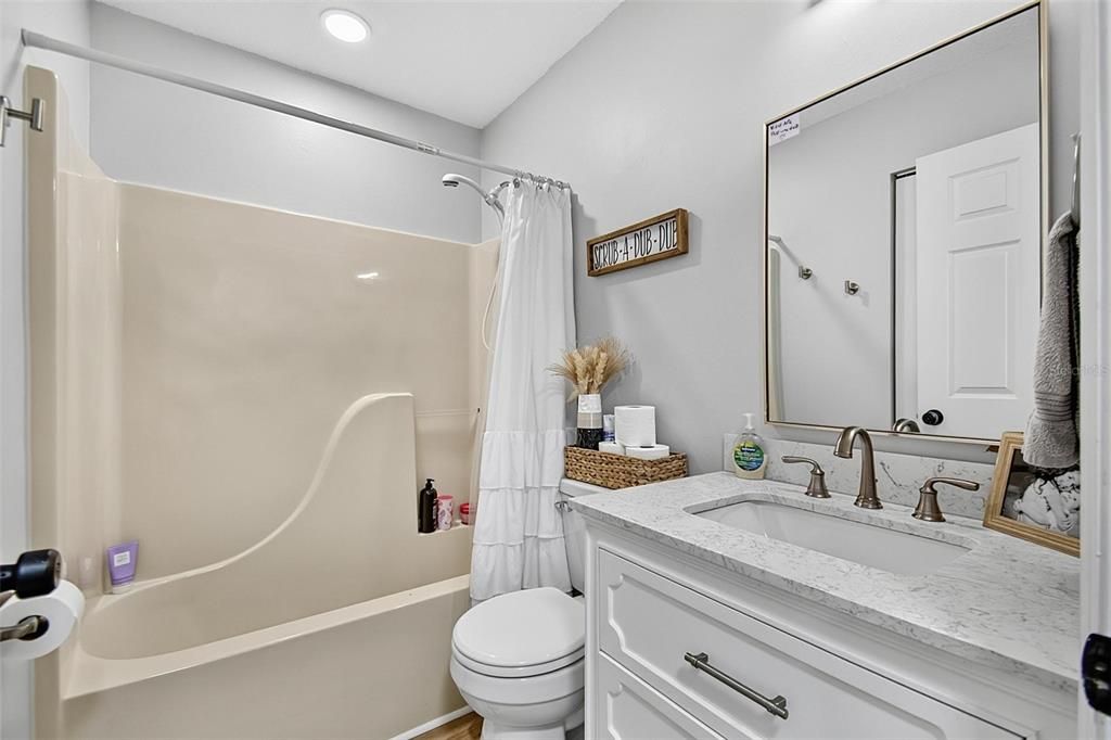 For Sale: $365,000 (3 beds, 2 baths, 1422 Square Feet)