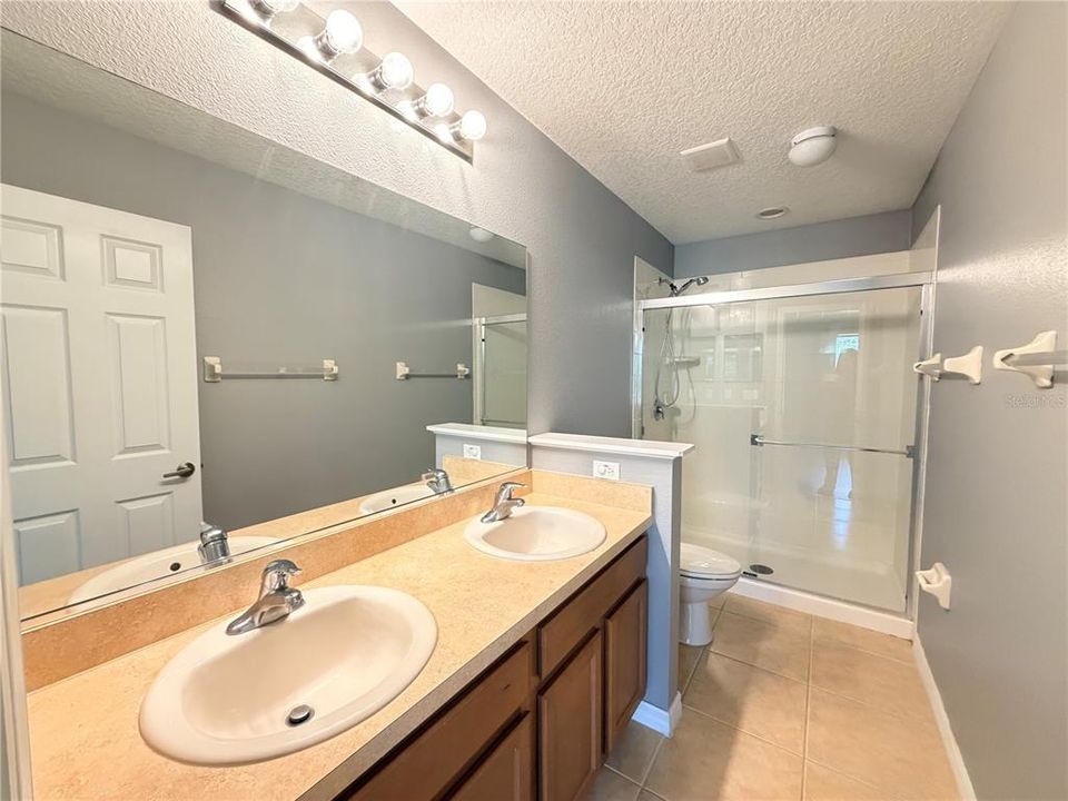 For Rent: $2,280 (3 beds, 2 baths, 1495 Square Feet)