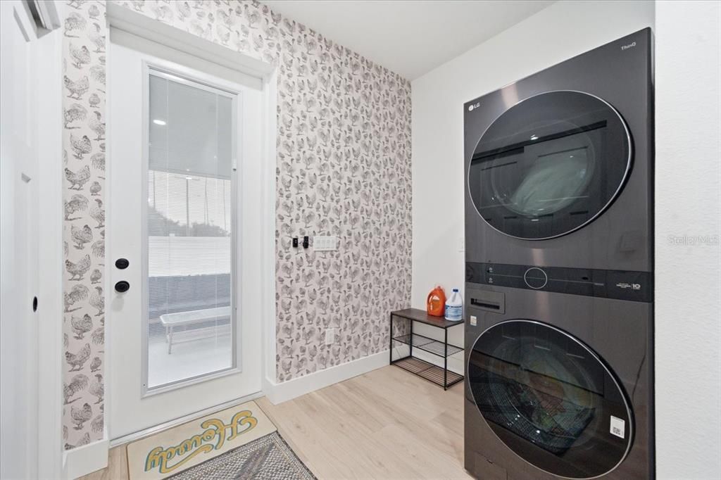 На продажу: $390,000 (3 спален, 2 ванн, 1420 Квадратных фут)