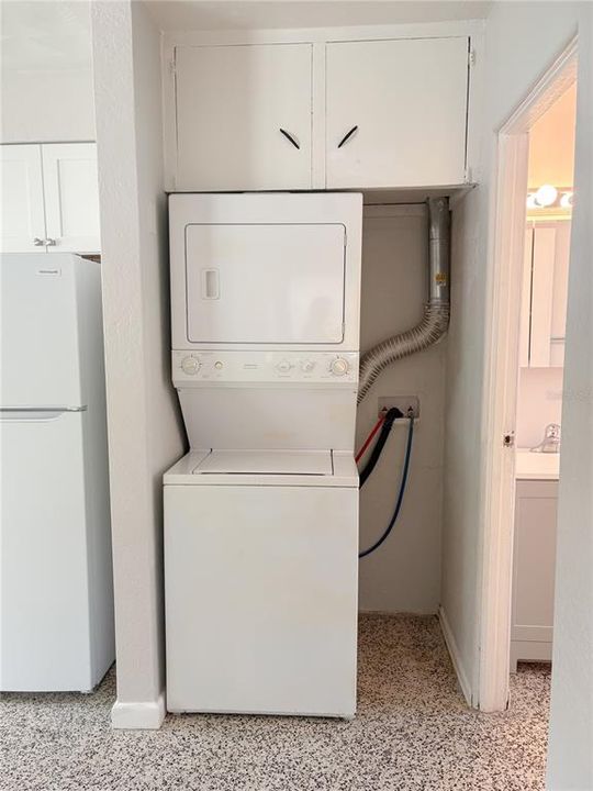 For Rent: $1,300 (1 beds, 1 baths, 612 Square Feet)