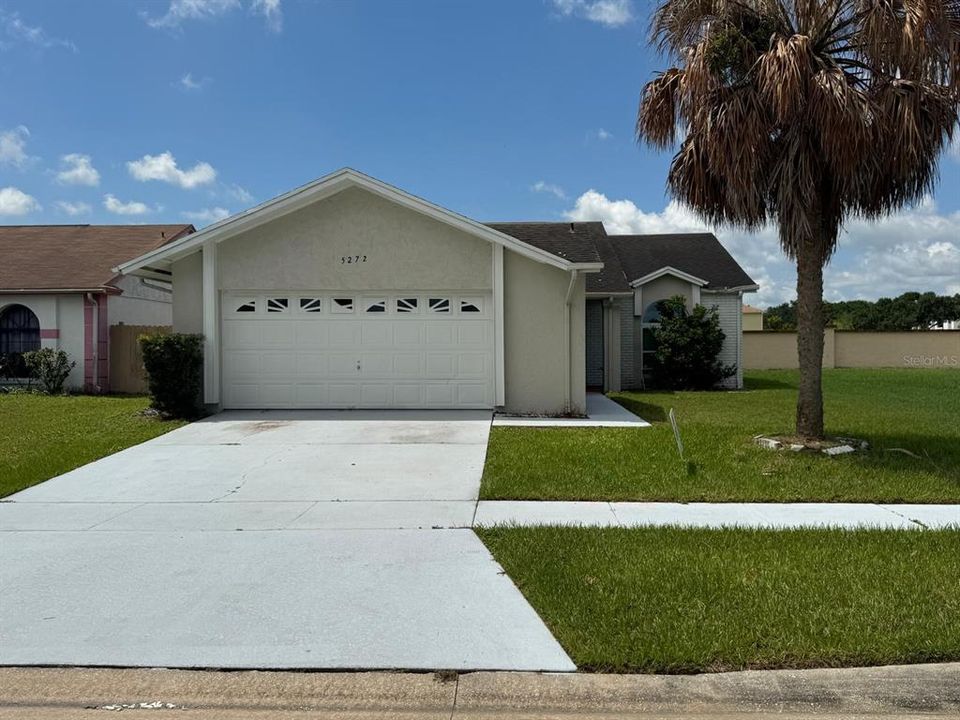 For Rent: $2,300 (3 beds, 2 baths, 1410 Square Feet)