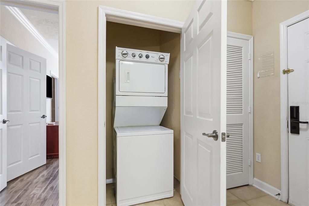 На продажу: $198,000 (2 спален, 2 ванн, 1134 Квадратных фут)
