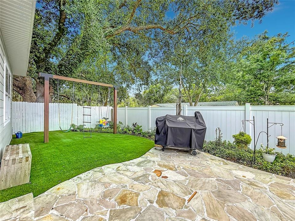 На продажу: $434,900 (3 спален, 2 ванн, 1601 Квадратных фут)
