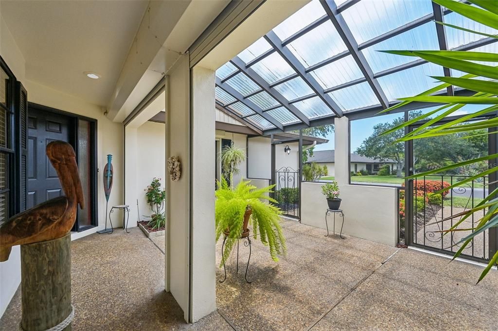 For Sale: $599,000 (3 beds, 3 baths, 3516 Square Feet)