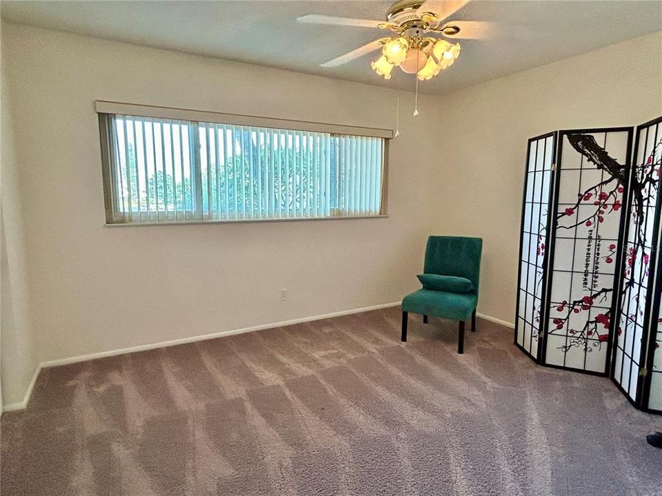 На продажу: $180,900 (2 спален, 2 ванн, 1400 Квадратных фут)