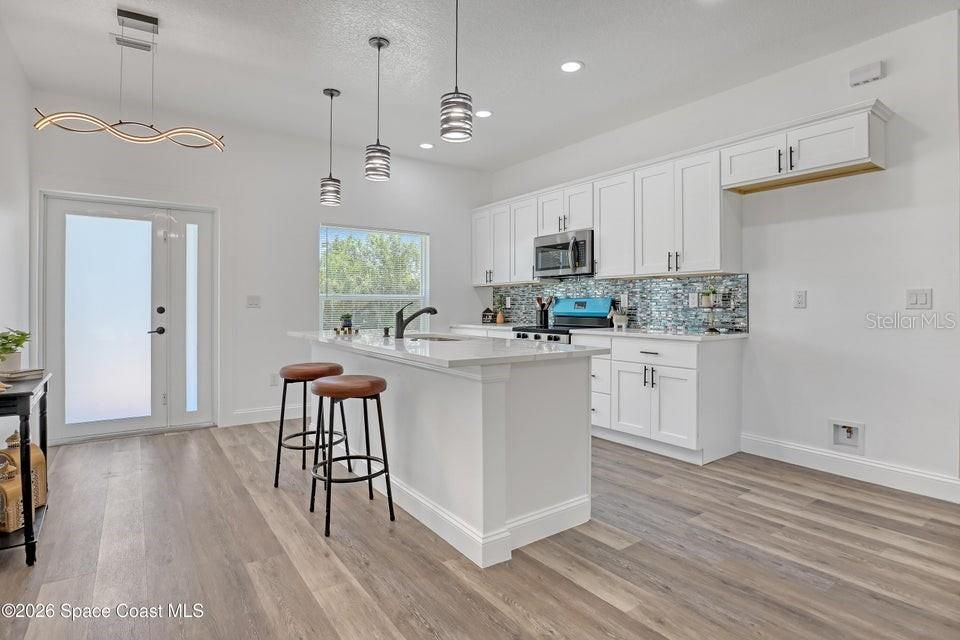 For Sale: $379,888 (4 beds, 2 baths, 1788 Square Feet)