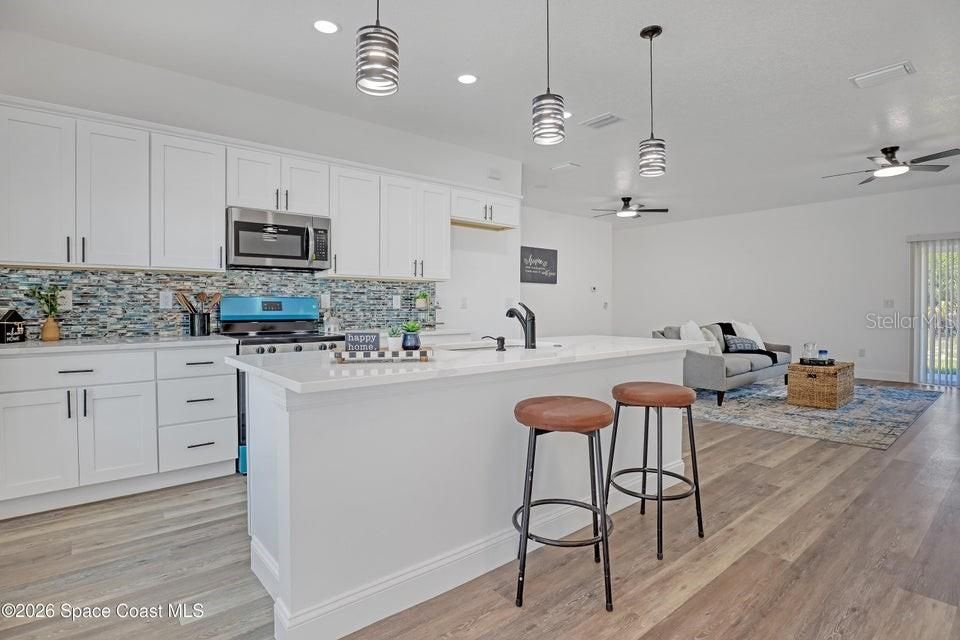 For Sale: $379,888 (4 beds, 2 baths, 1788 Square Feet)